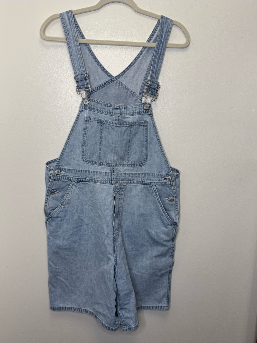 Women’s GAP Lightwash Denim Short Overalls Medium